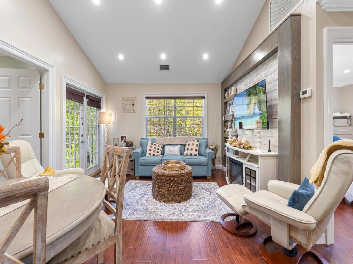 MLS #RX-11134297 image #0