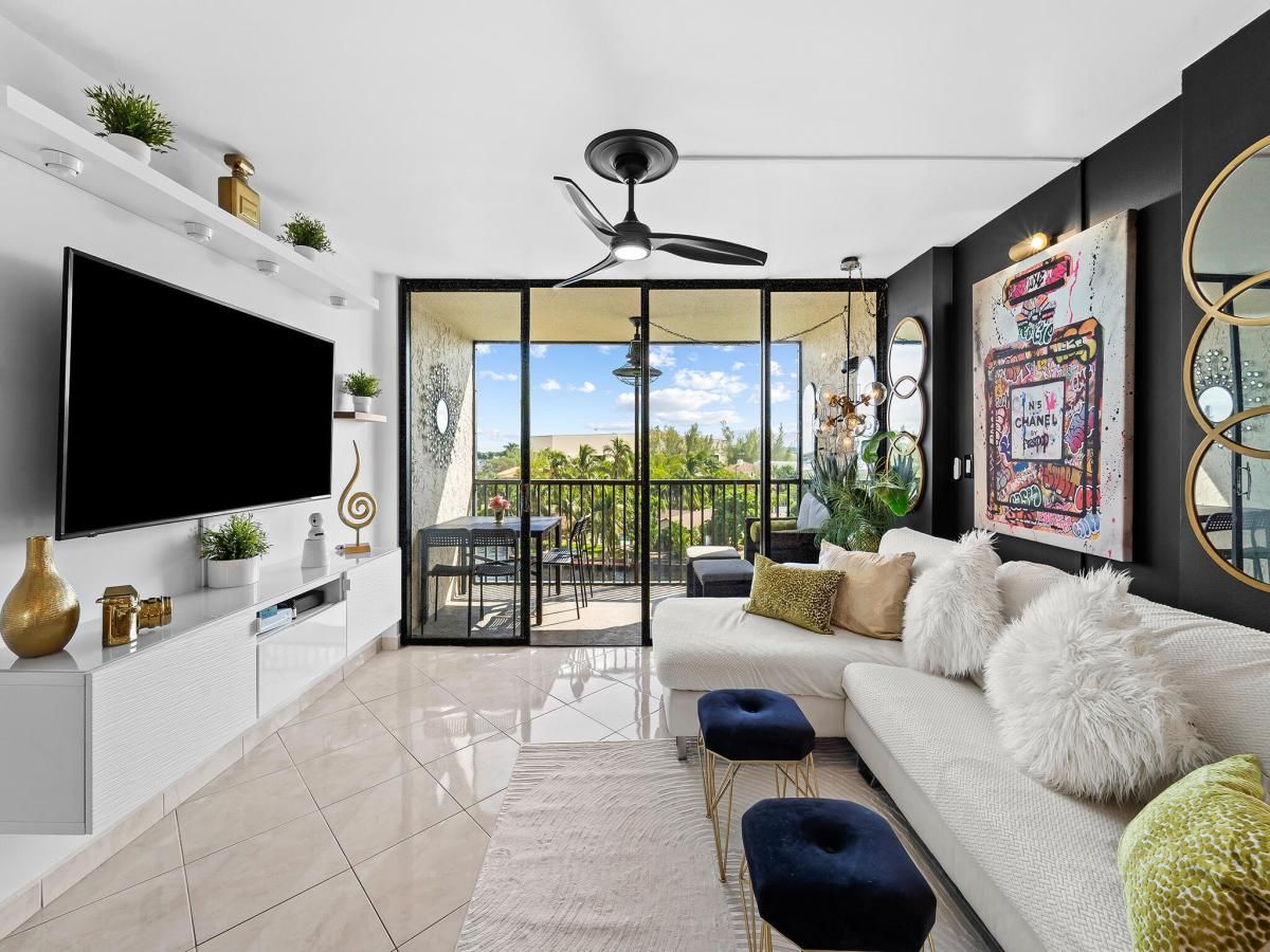 MLS #RX-11107500 image #0