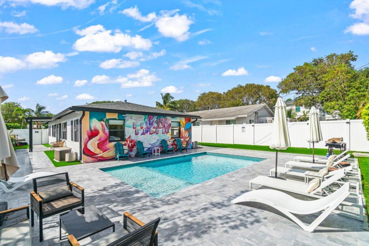 MLS #RX-11134363 image #0