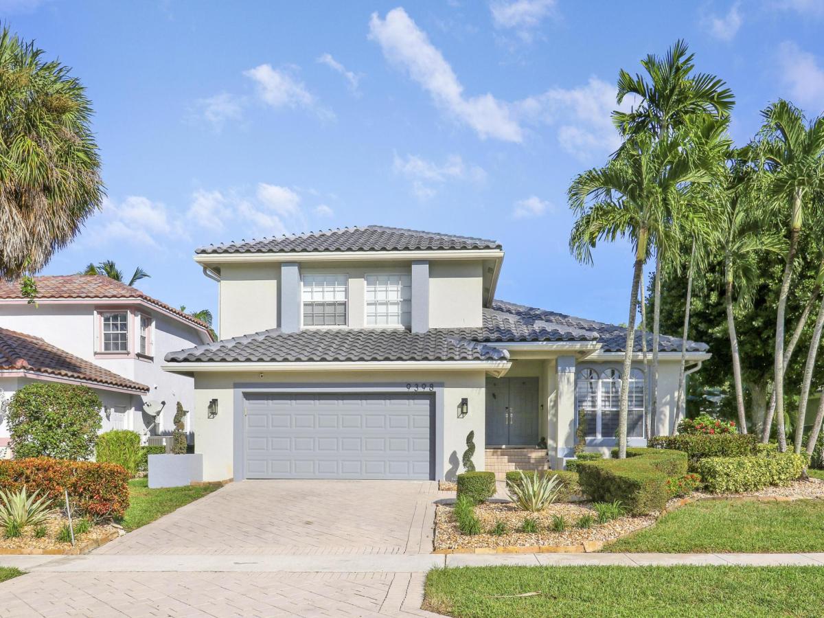 MLS #RX-11134609 image #0