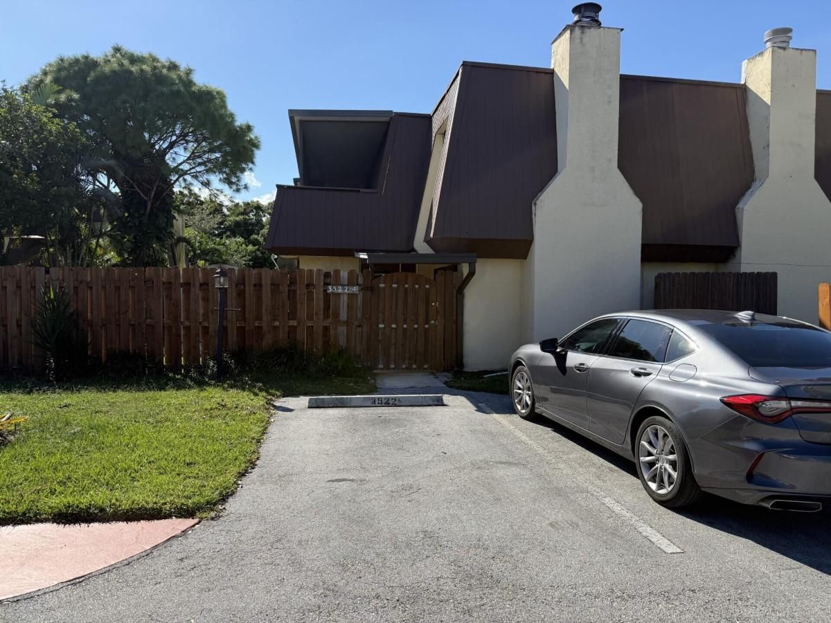 MLS #RX-11134627 image #0