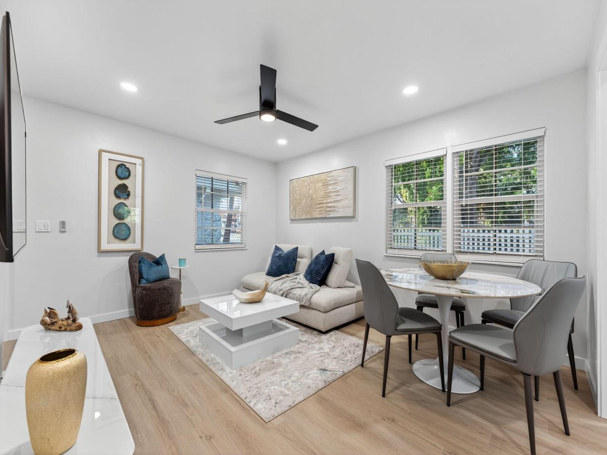 MLS #RX-11134877 image #0