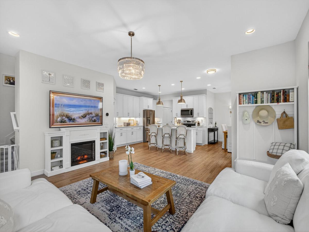 MLS #RX-11134897 image #0