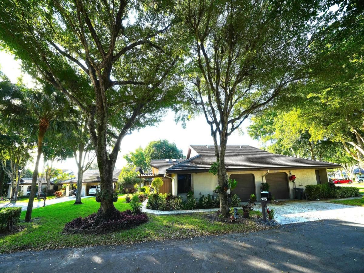 MLS #RX-11134913 image #0