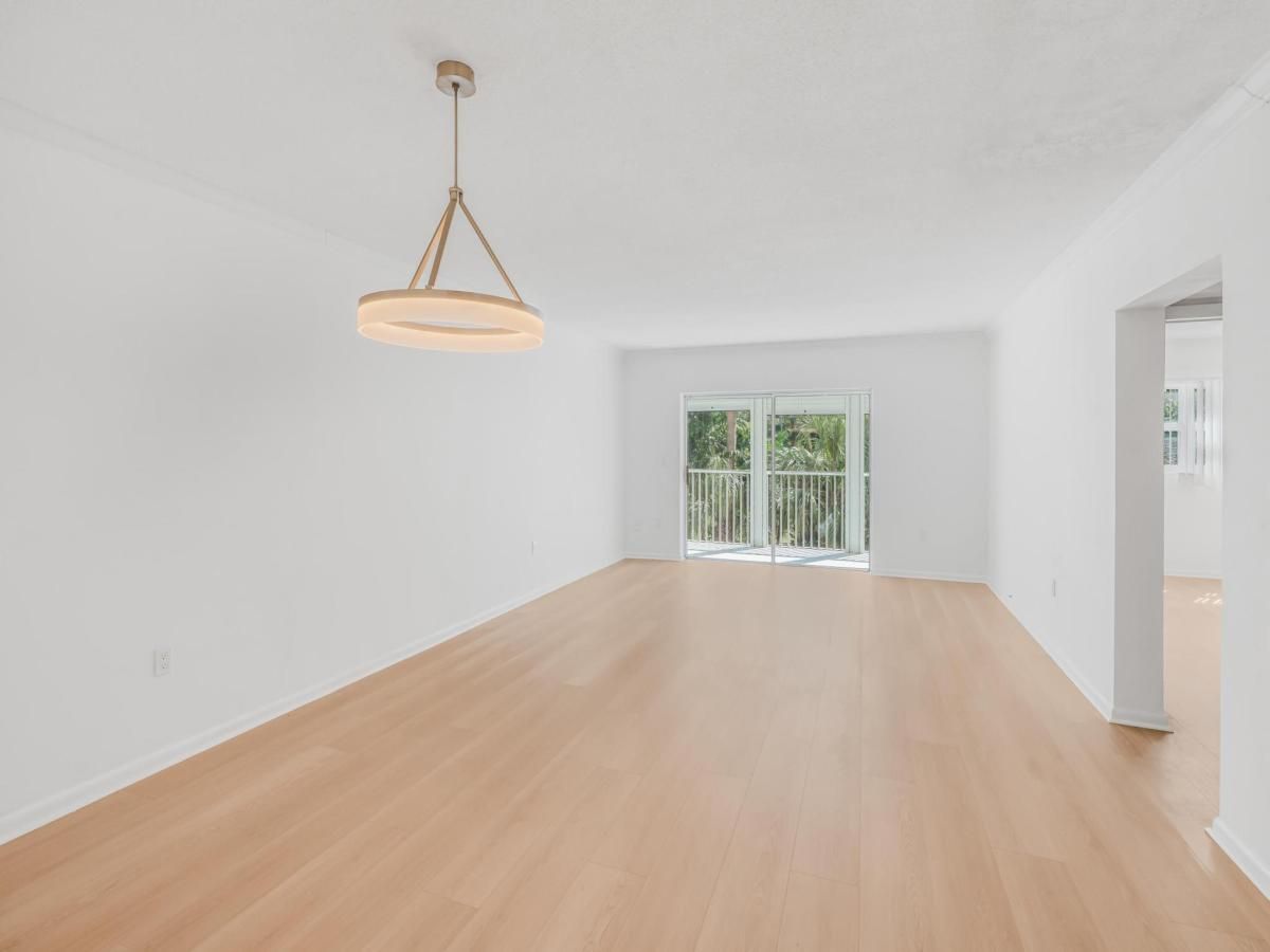 MLS #RX-11134933 image #0