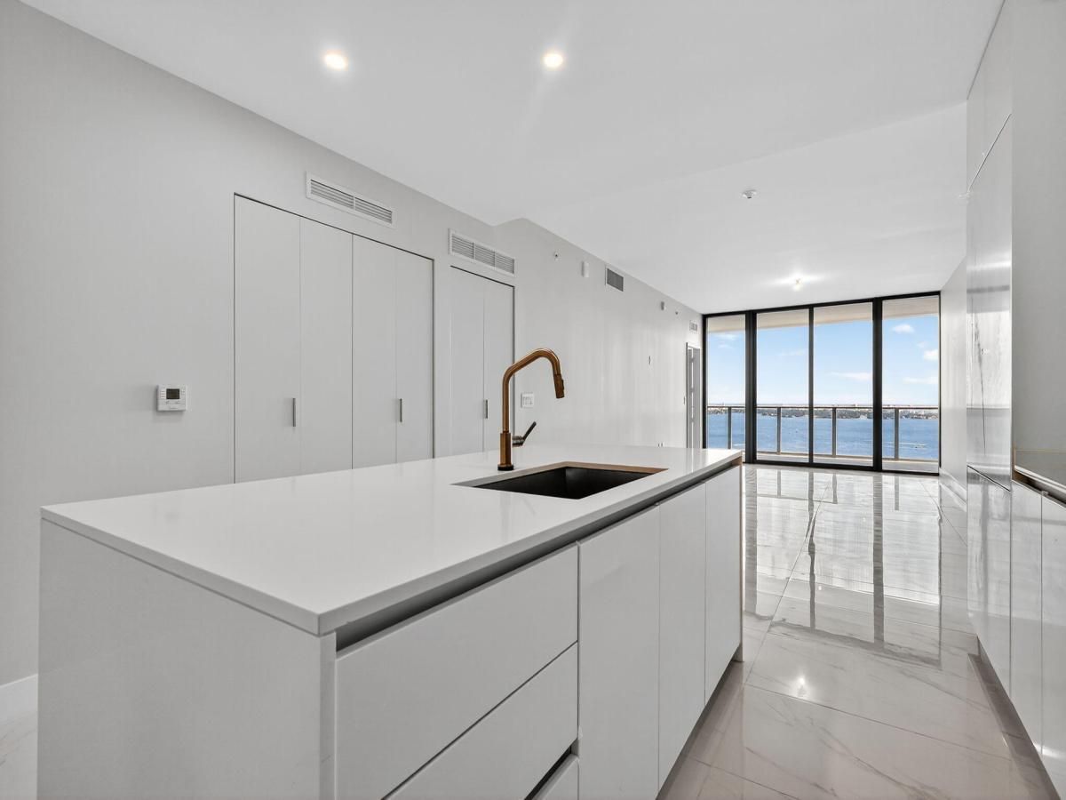 MLS #RX-11135003 image #0