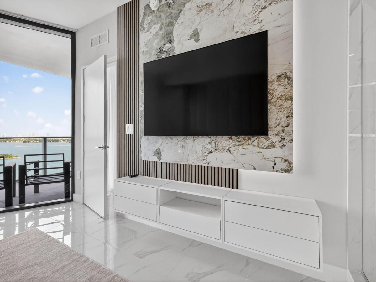 MLS #RX-11135003 image #0