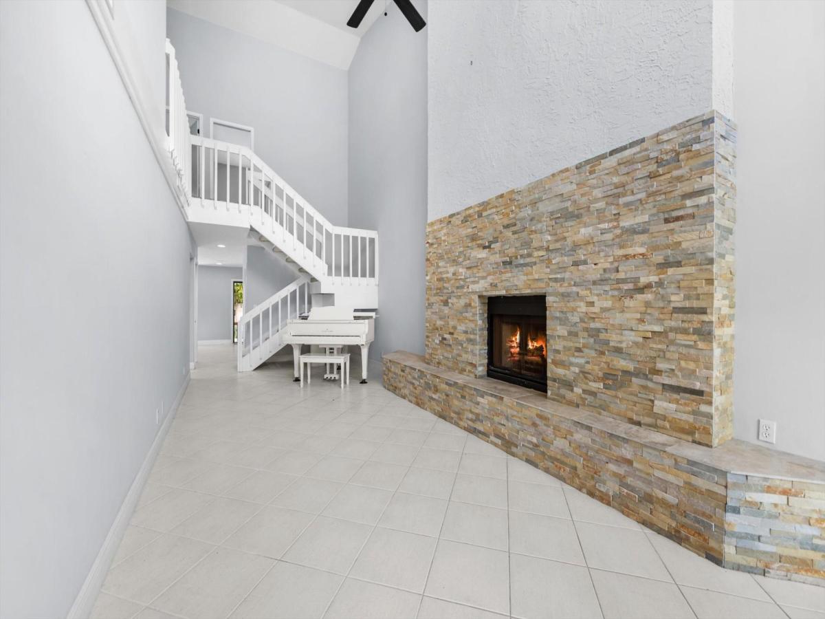 MLS #RX-11135030 image #0