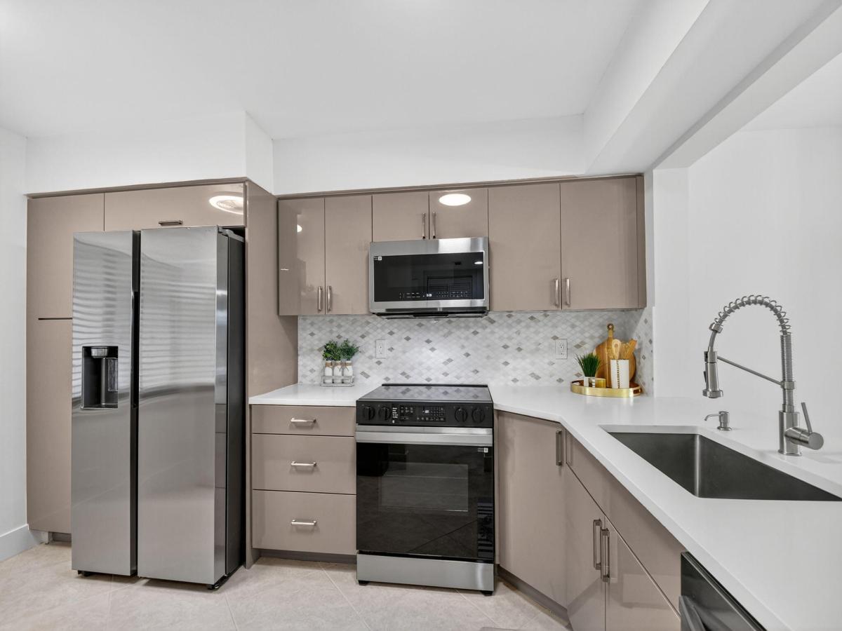 MLS #RX-11135225 image #0