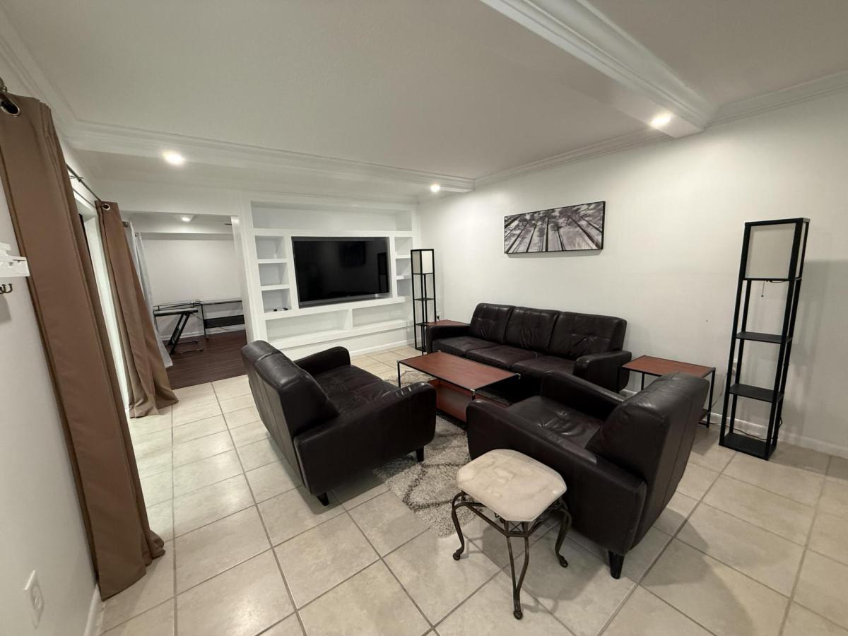 MLS #RX-11135577 image #0