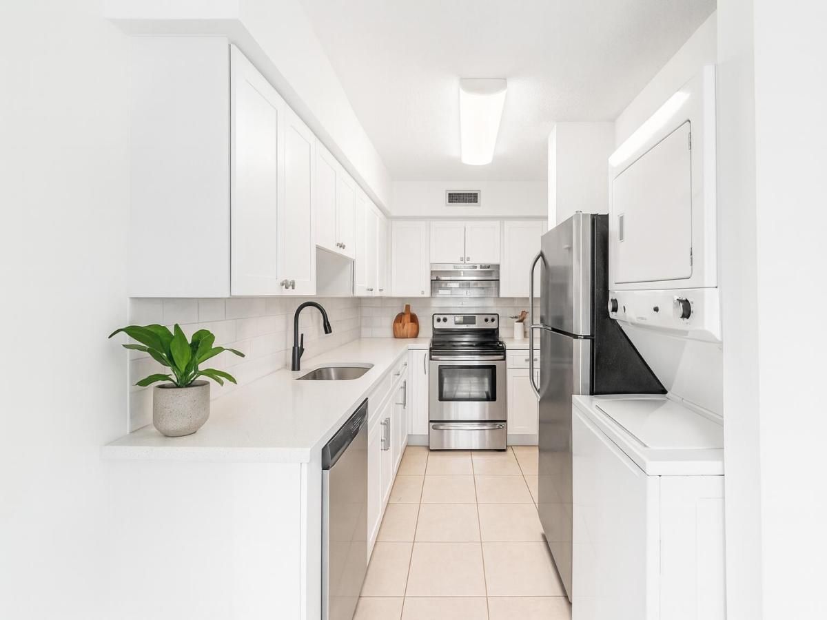 MLS #RX-11135585 image #0