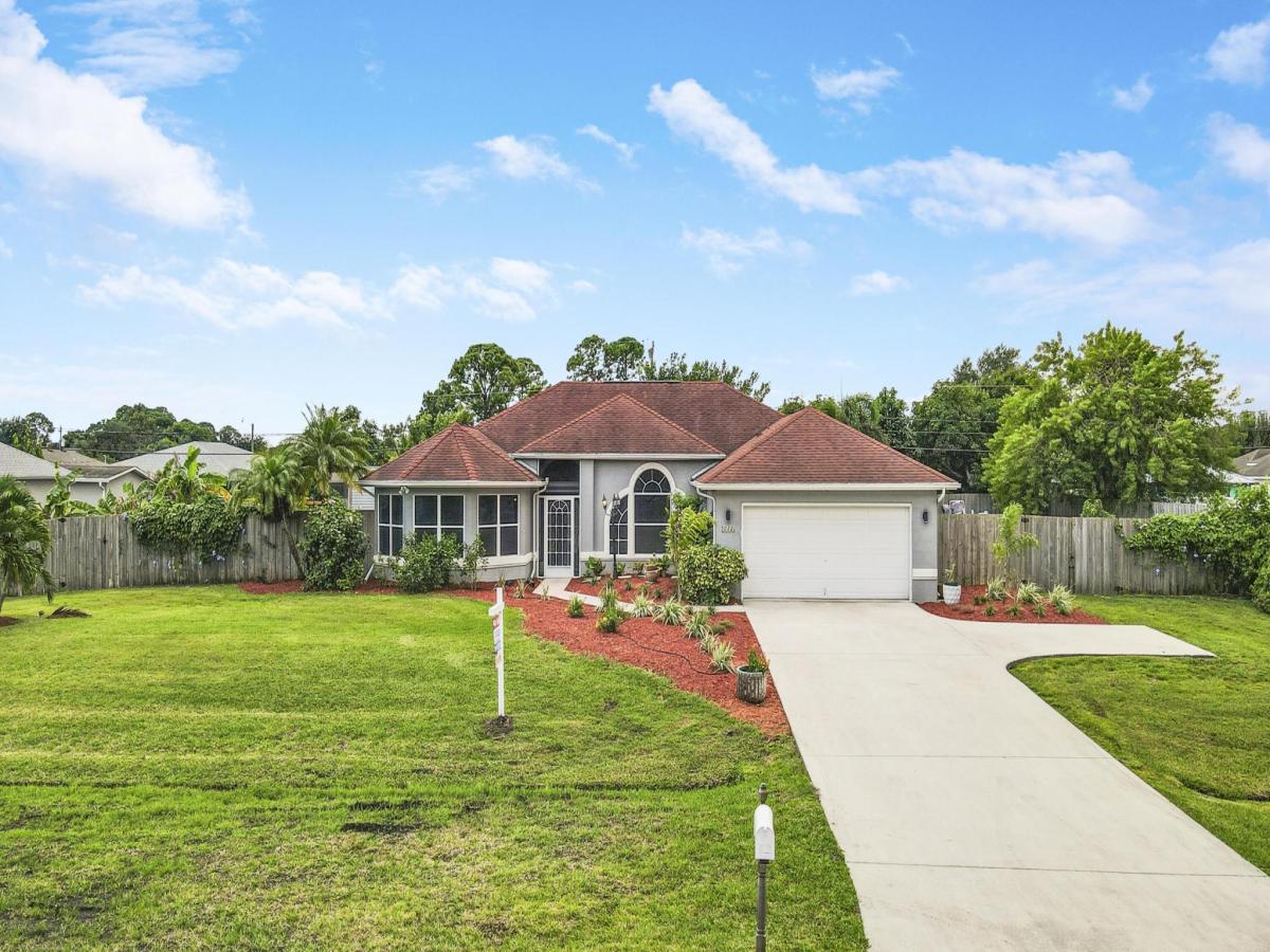 MLS #RX-11135603 image #0