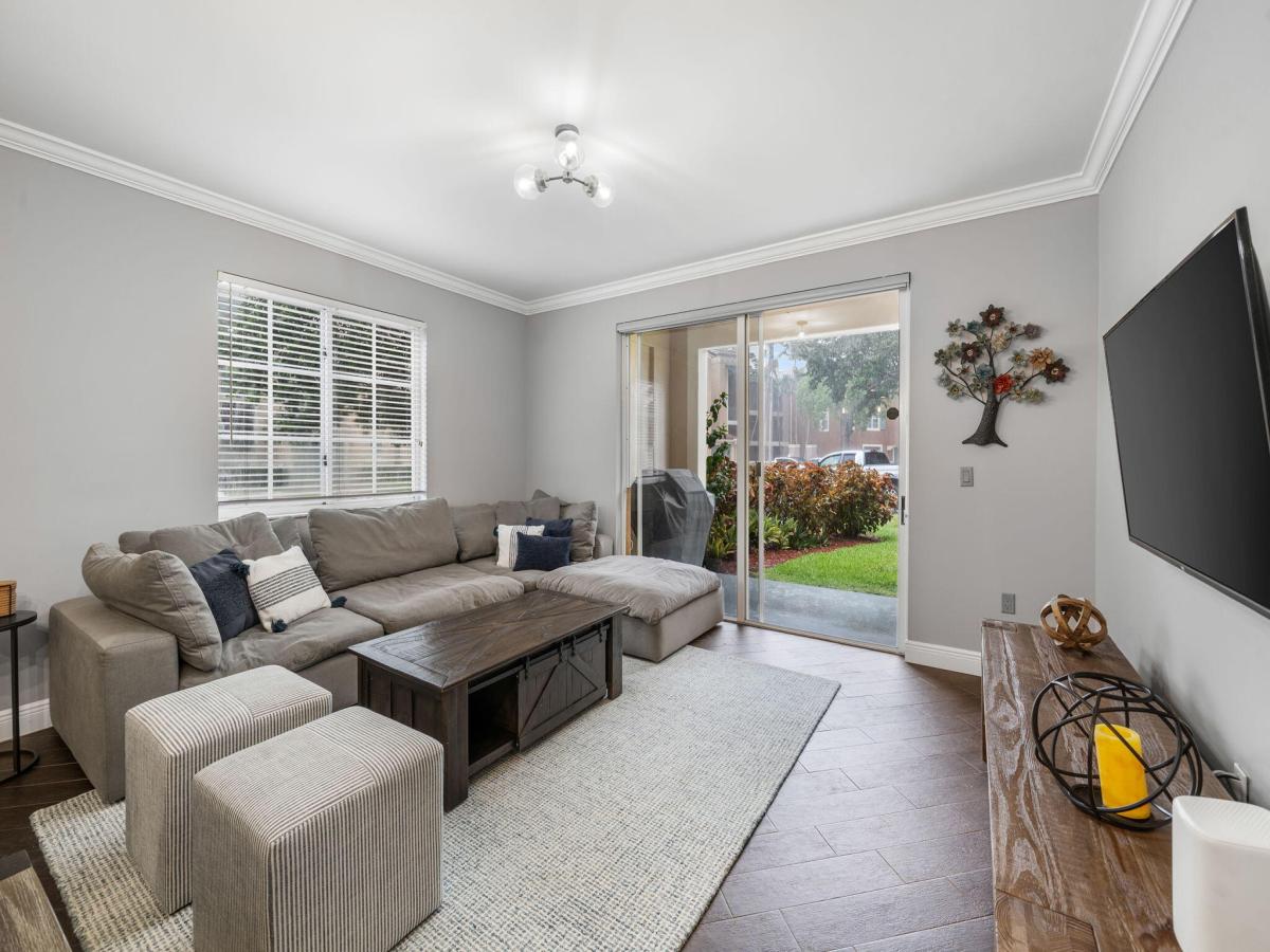 MLS #RX-11096083 image #0