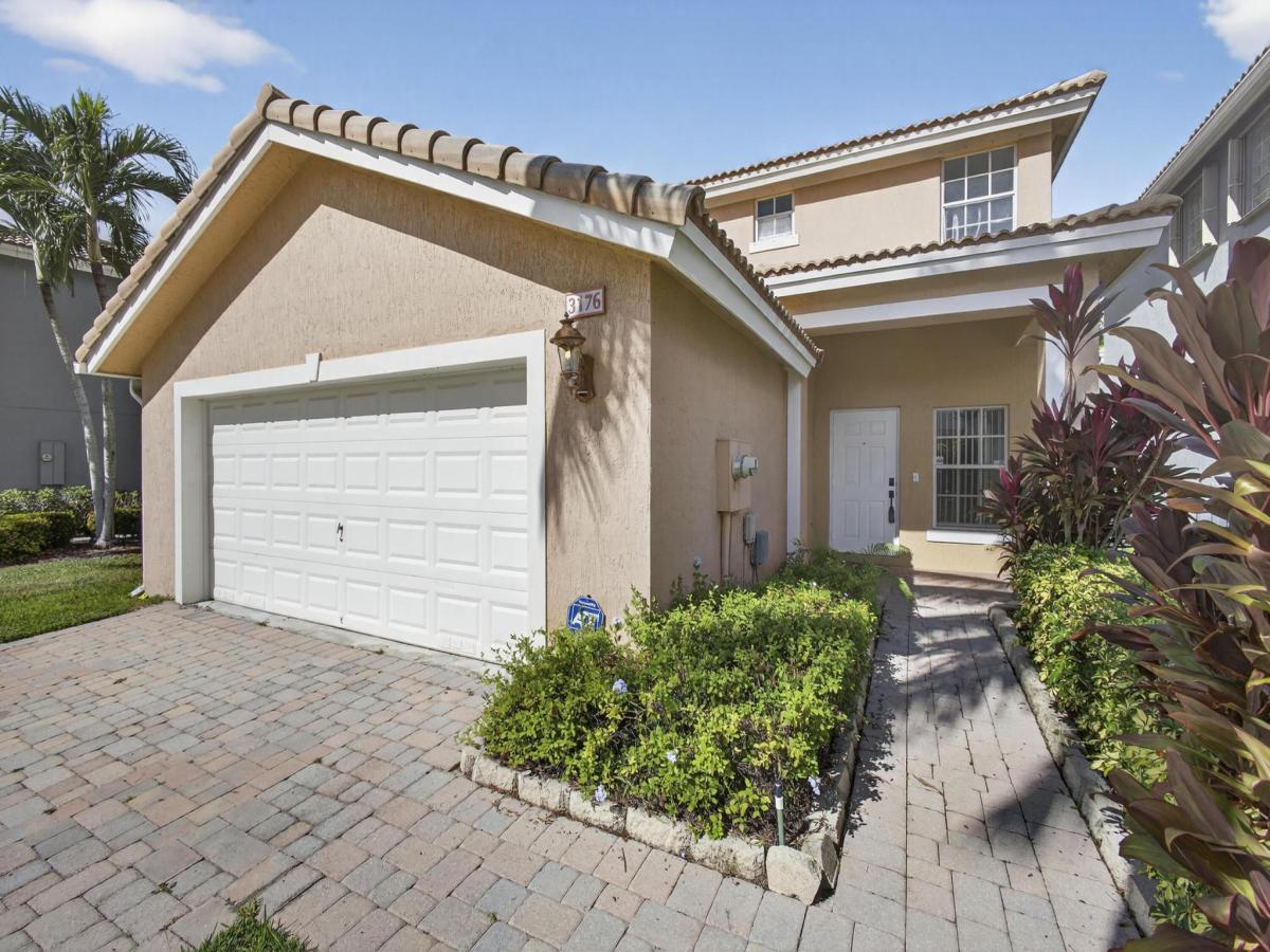 MLS #RX-11135731 image #0