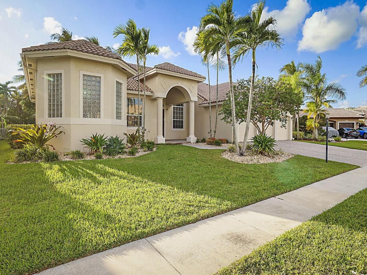 MLS #RX-11135740 image #0