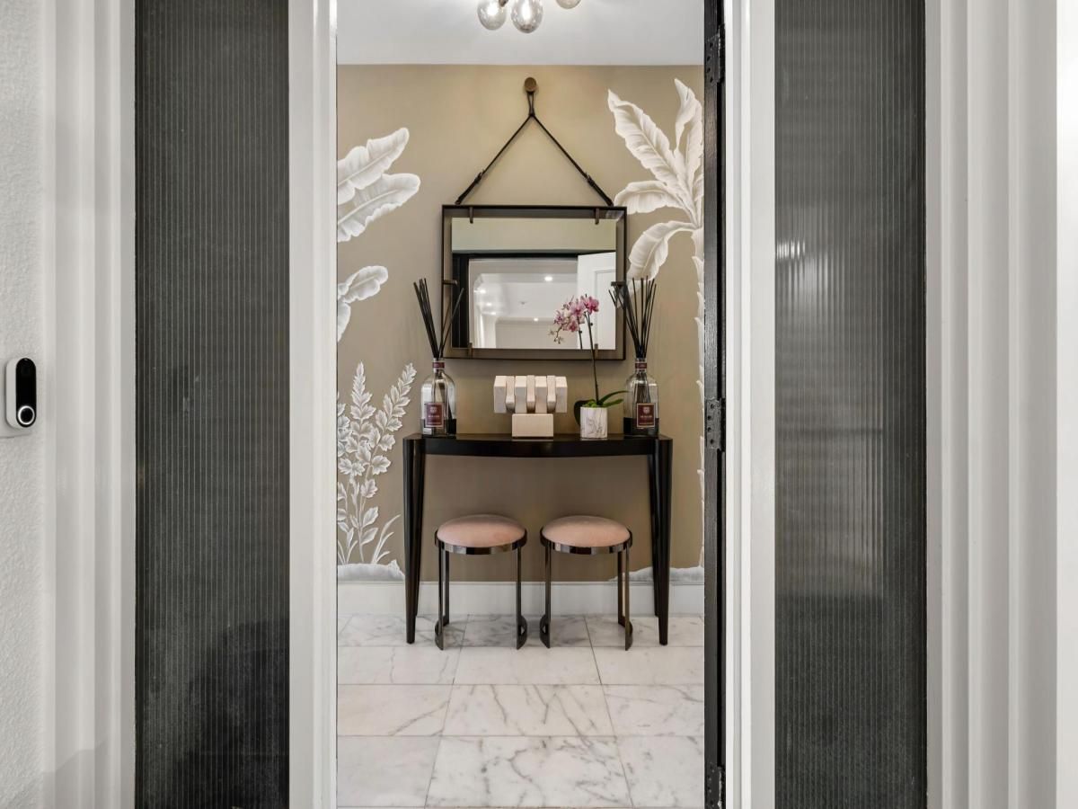 MLS #RX-11116598 image #0