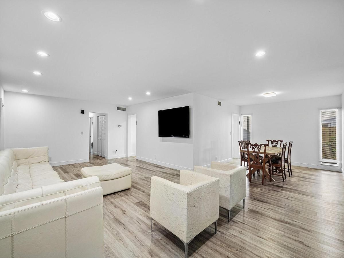 MLS #RX-11135927 image #0