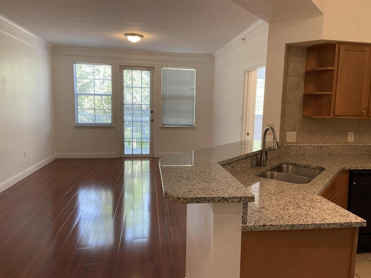 MLS #RX-11135934 image #0