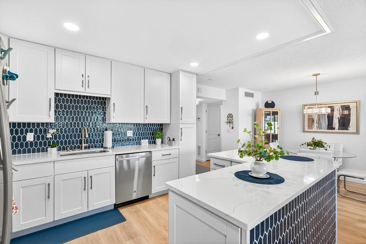 MLS #RX-11135966 image #0