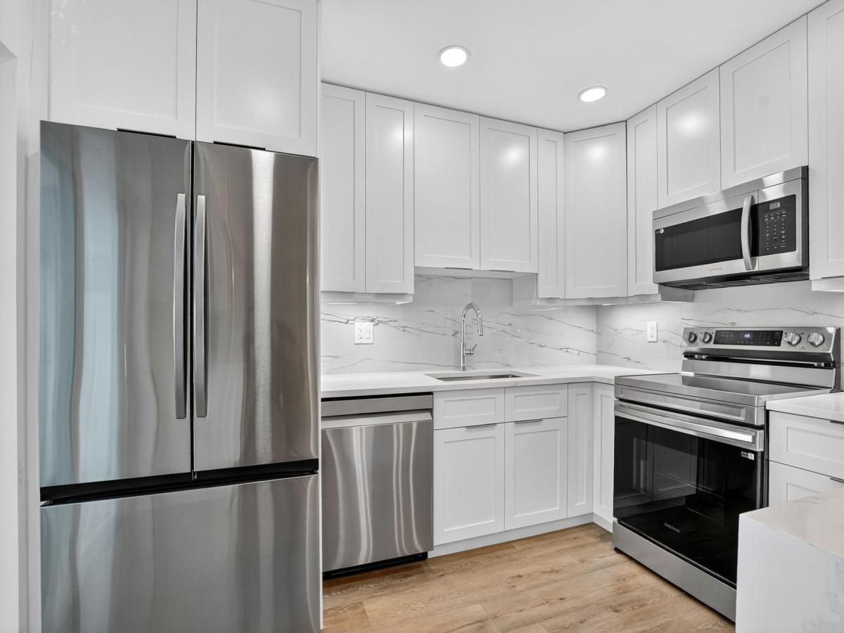 MLS #RX-10532246 image #0