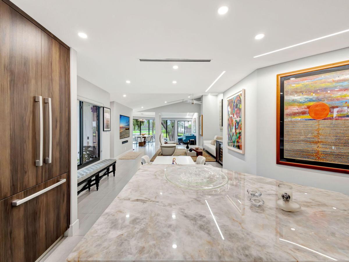 MLS #RX-11103338 image #0