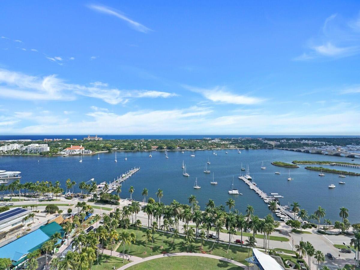 MLS #RX-11136118 image #0