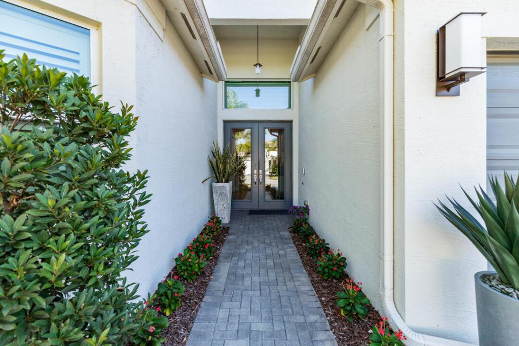 MLS #RX-11136213 image #0