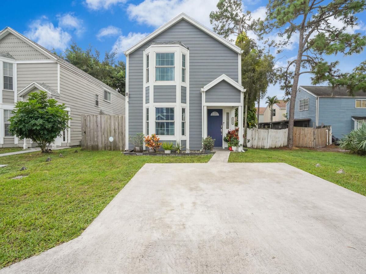 MLS #RX-11136263 image #0