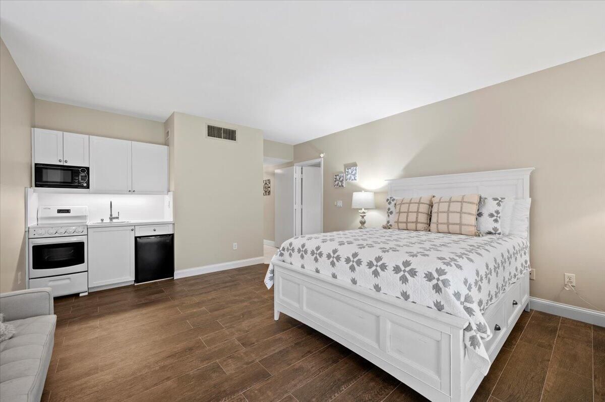 MLS #RX-11136508 image #0