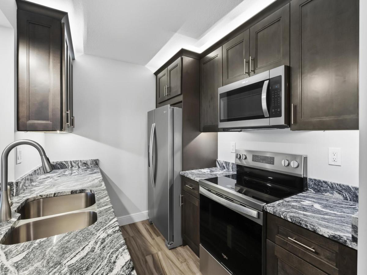 MLS #RX-11124187 image #0