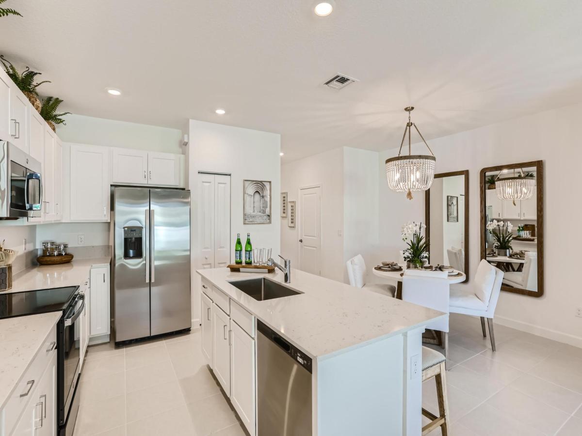 MLS #RX-11136959 image #0