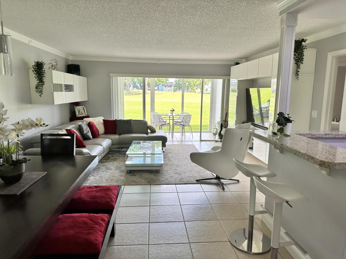 MLS #RX-11136966 image #0