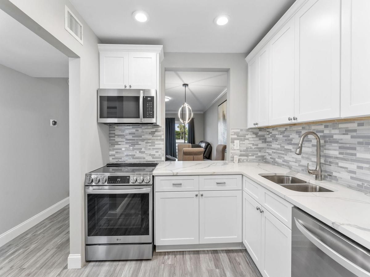 MLS #RX-11137011 image #0