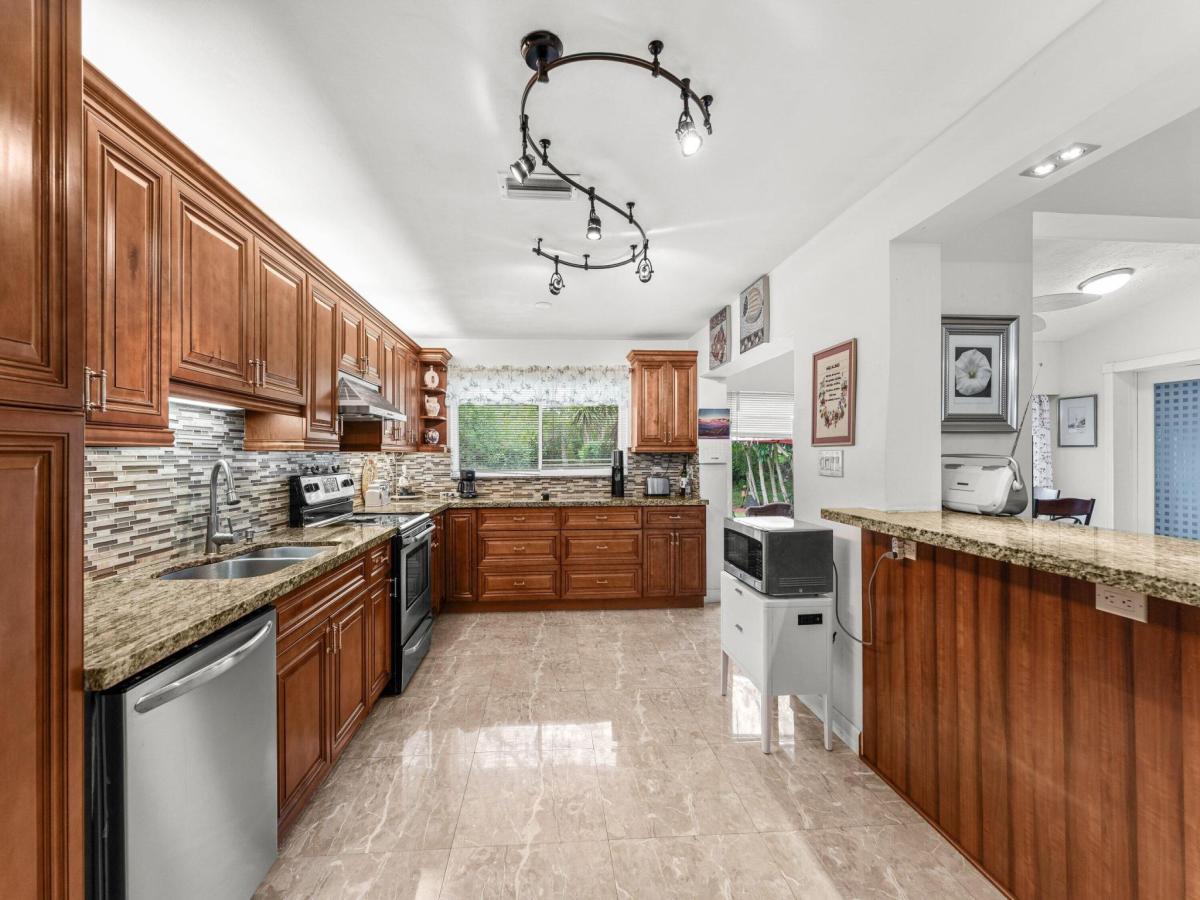 MLS #RX-11137032 image #0