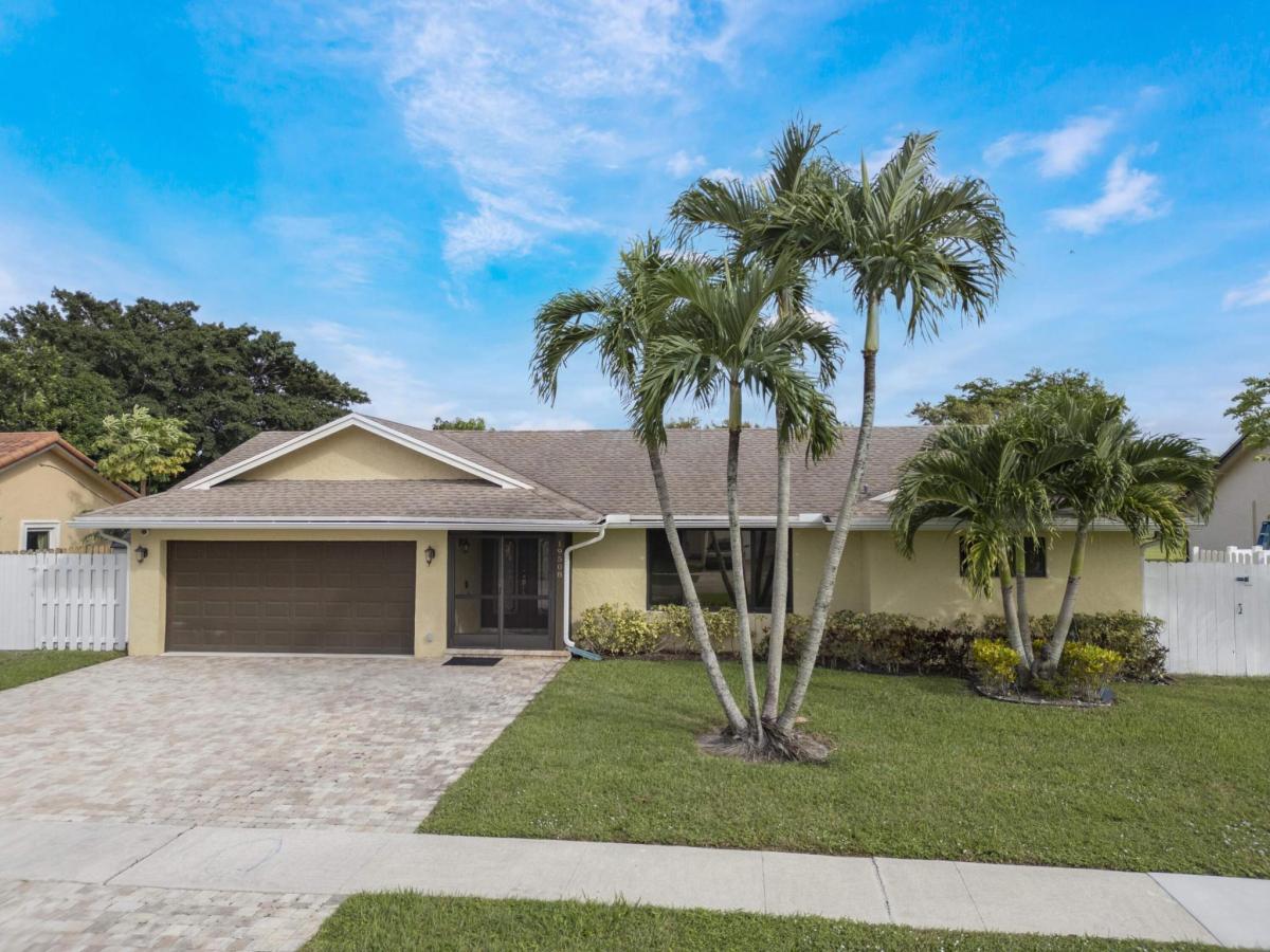 MLS #RX-11137161 image #0