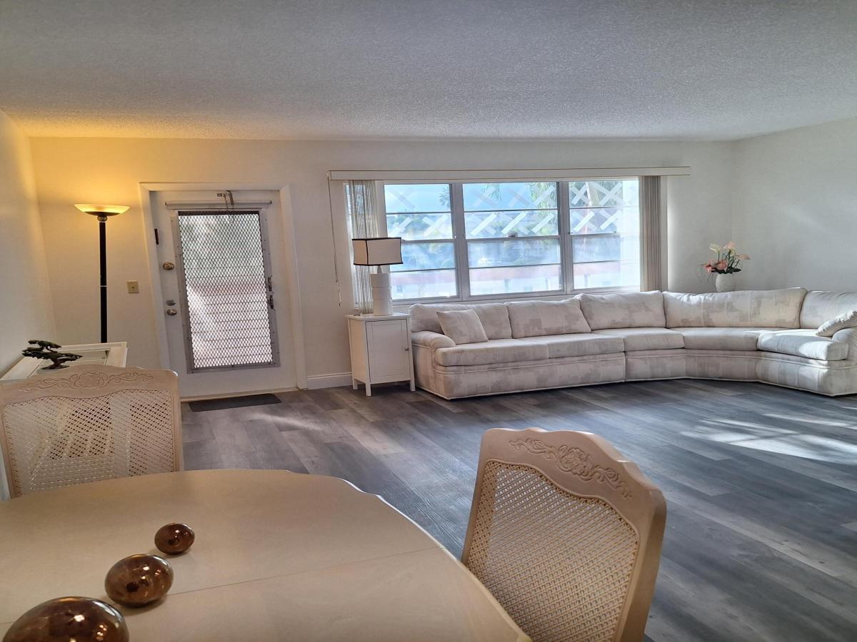 MLS #RX-11136710 image #0