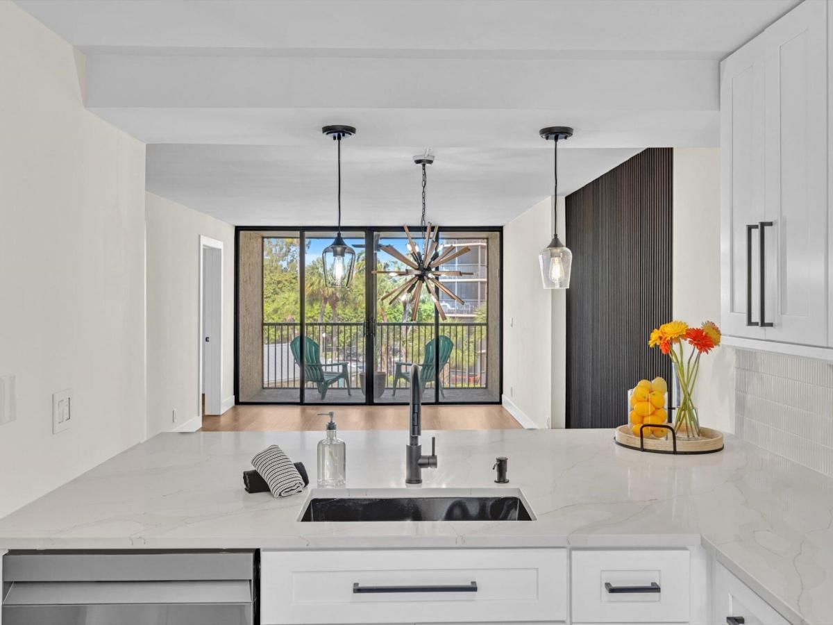 MLS #RX-11137330 image #0