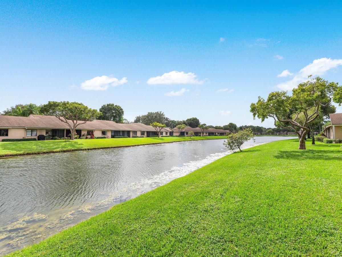 MLS #RX-11137398 image #0