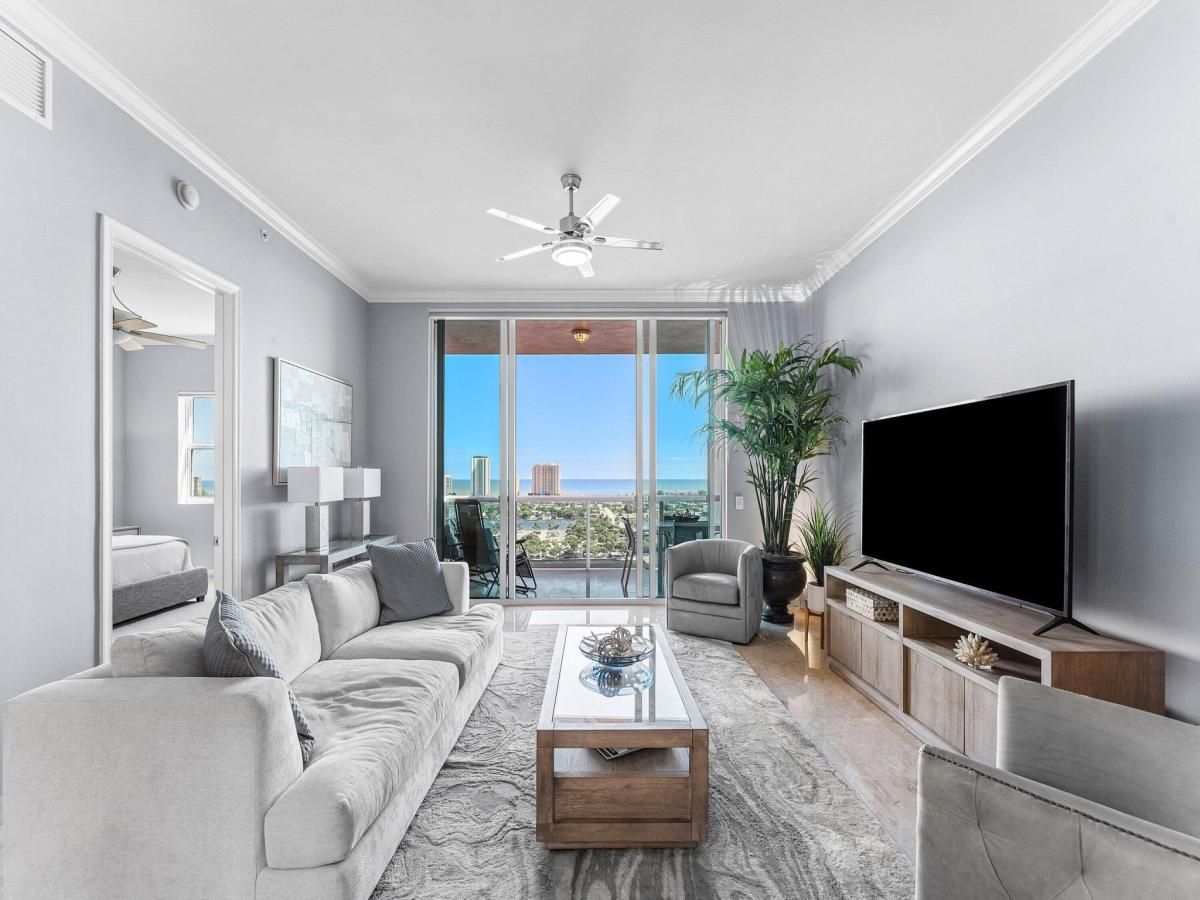 MLS #RX-11034817 image #0