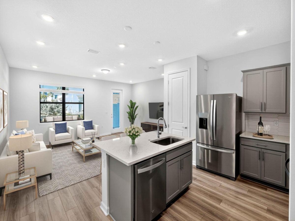 MLS #RX-11137487 image #0