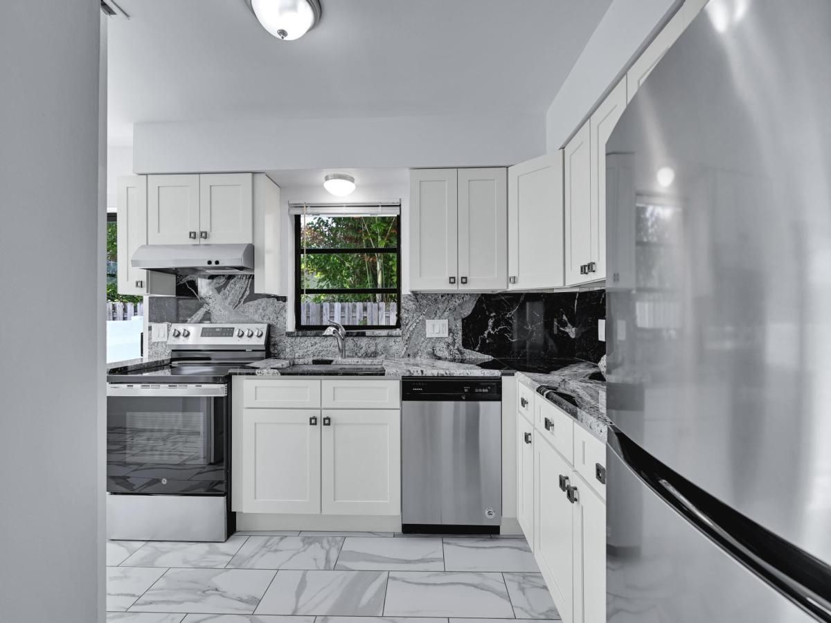 MLS #RX-11137632 image #0