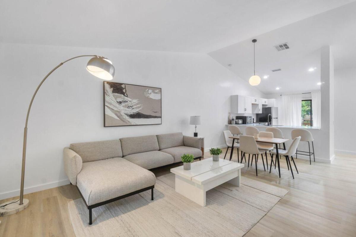 MLS #RX-11137964 image #0