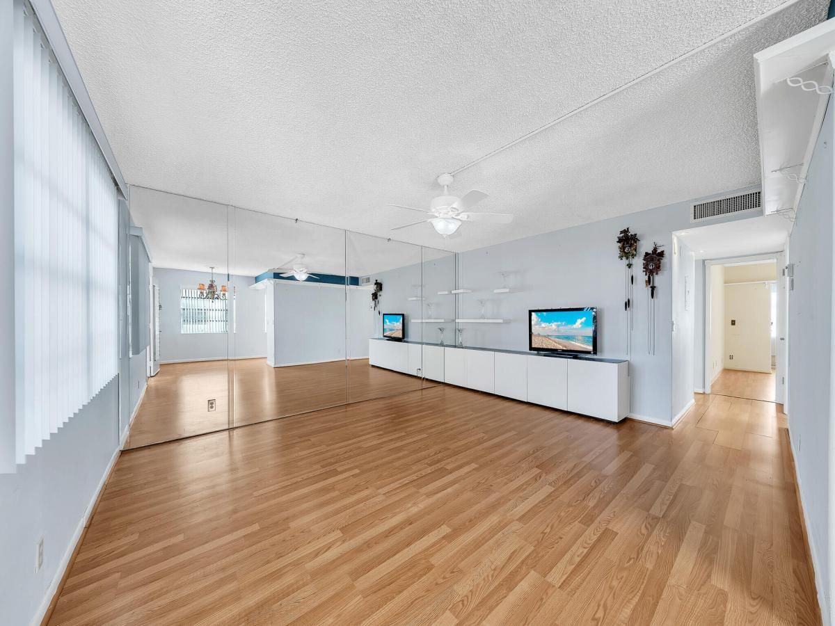 MLS #RX-11137967 image #0