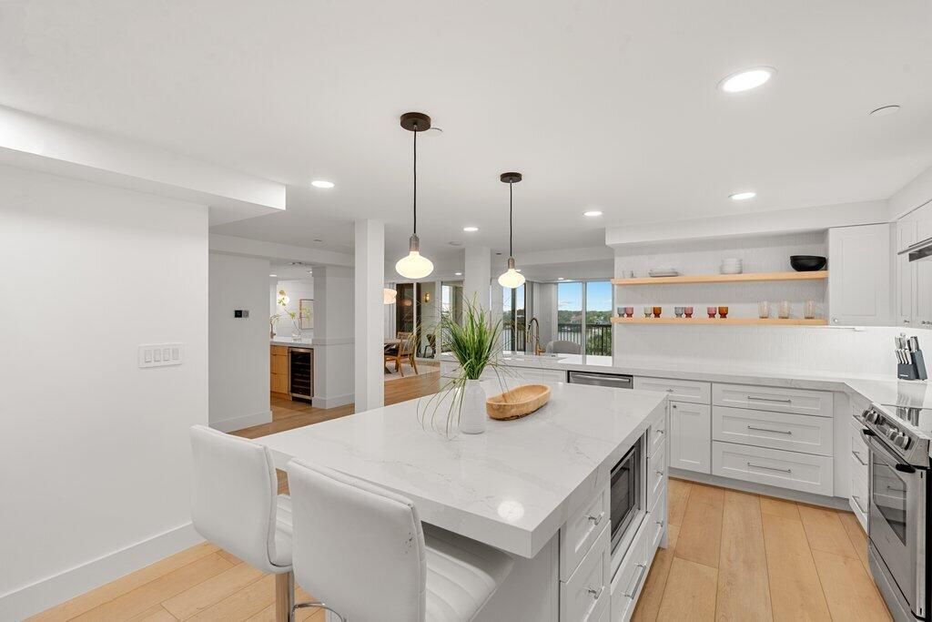 MLS #RX-11138021 image #0