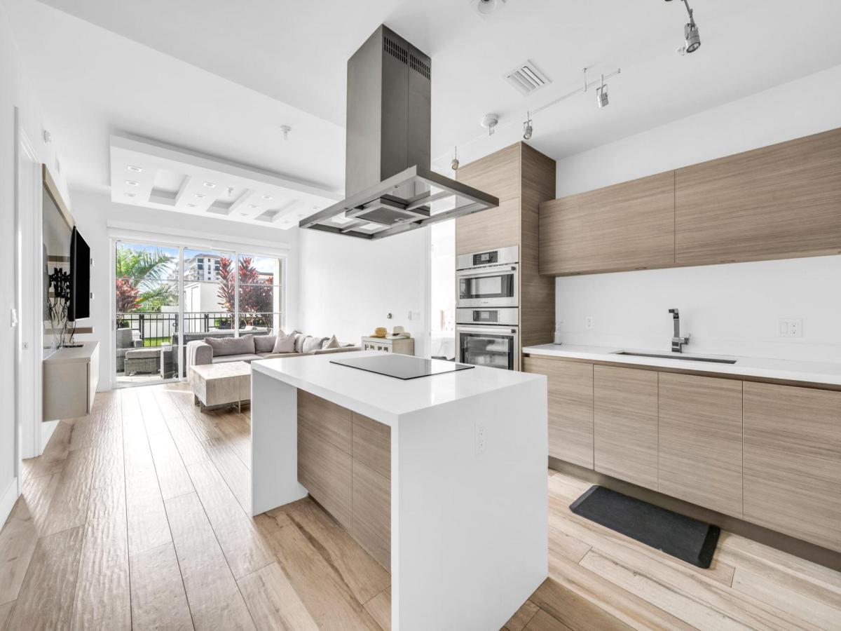 MLS #RX-11138046 image #0