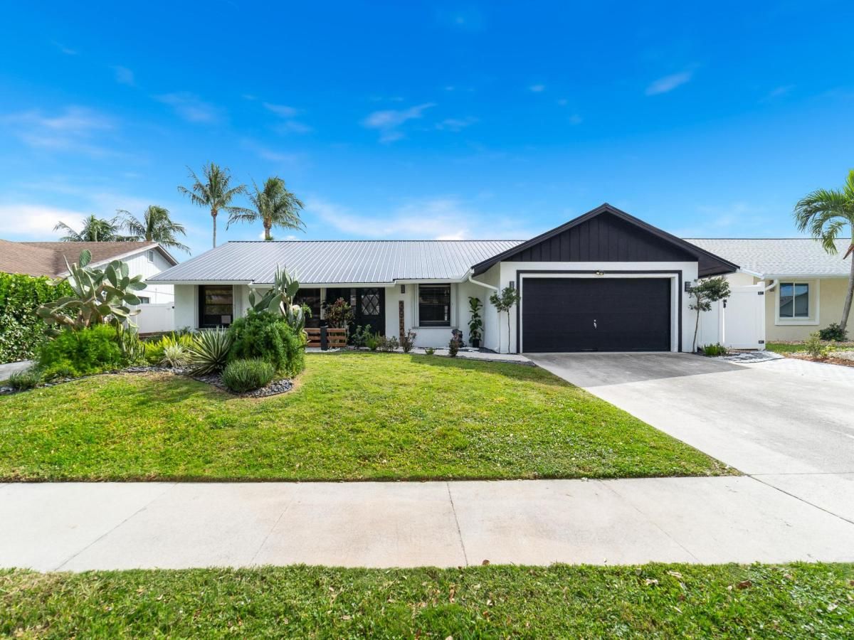 MLS #RX-11138139 image #0