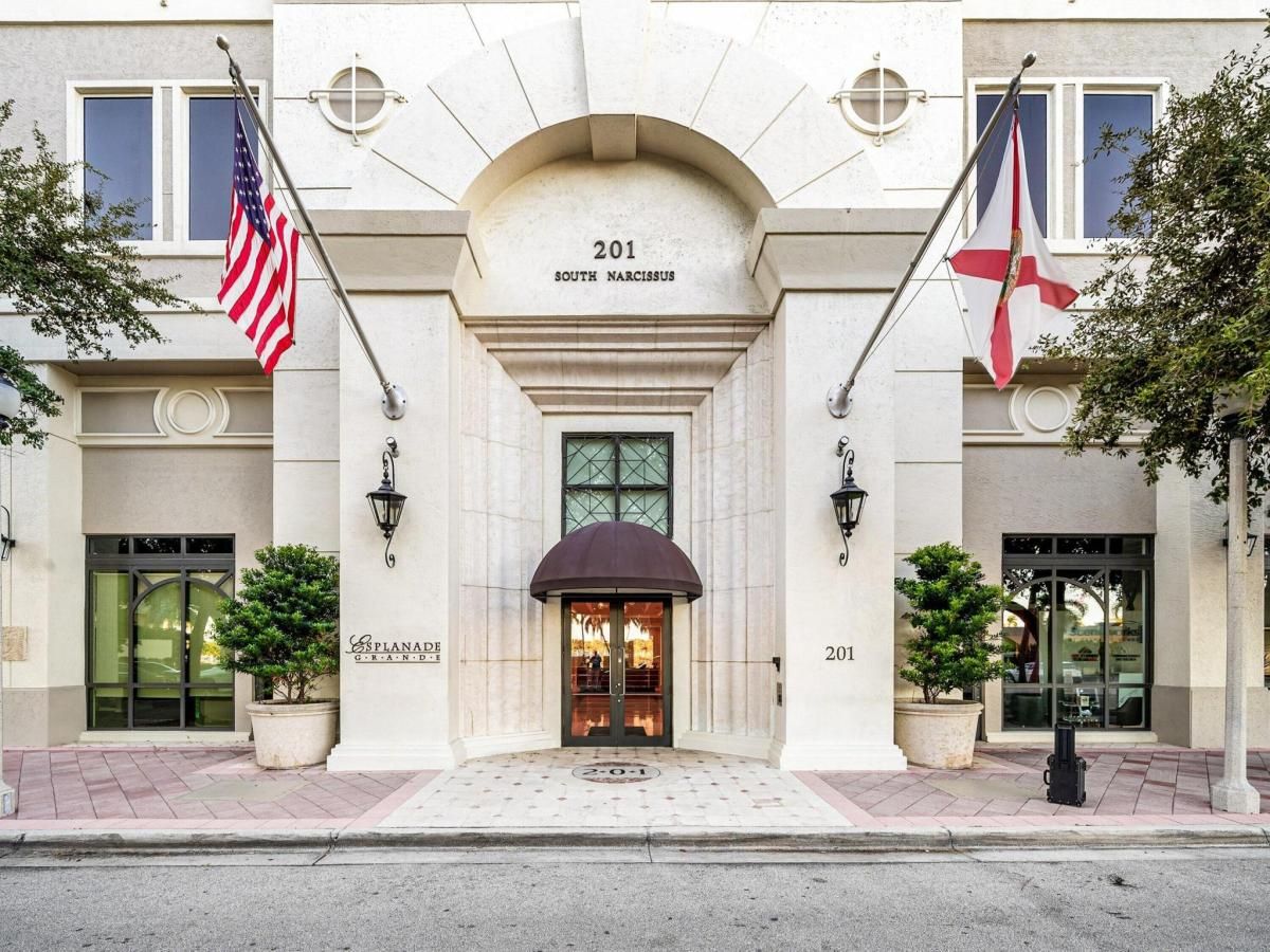 MLS #RX-11138275 image #0