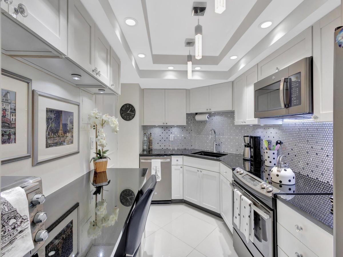 MLS #RX-11138328 image #0