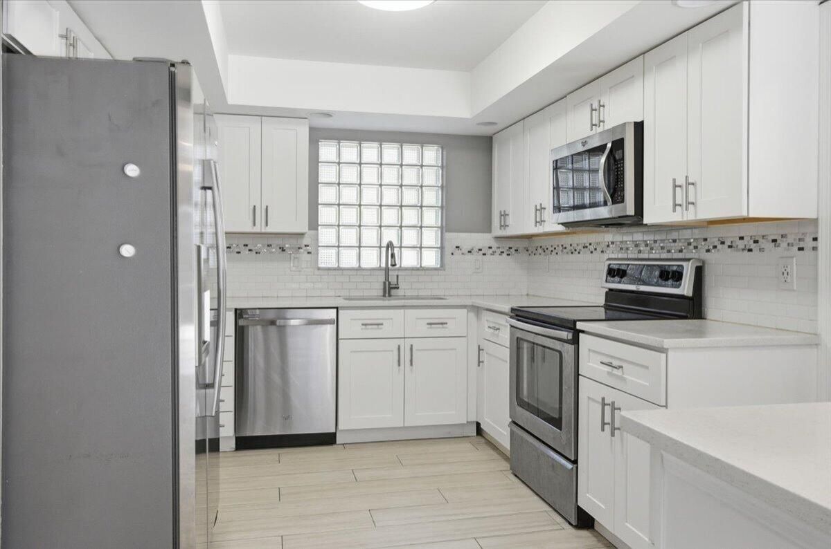 MLS #RX-11138338 image #0