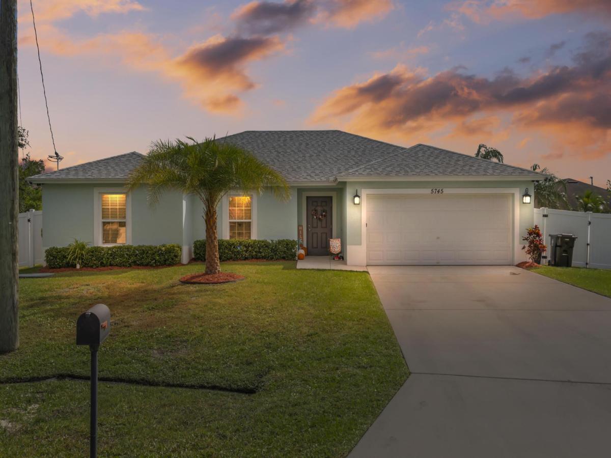 MLS #RX-11138502 image #0